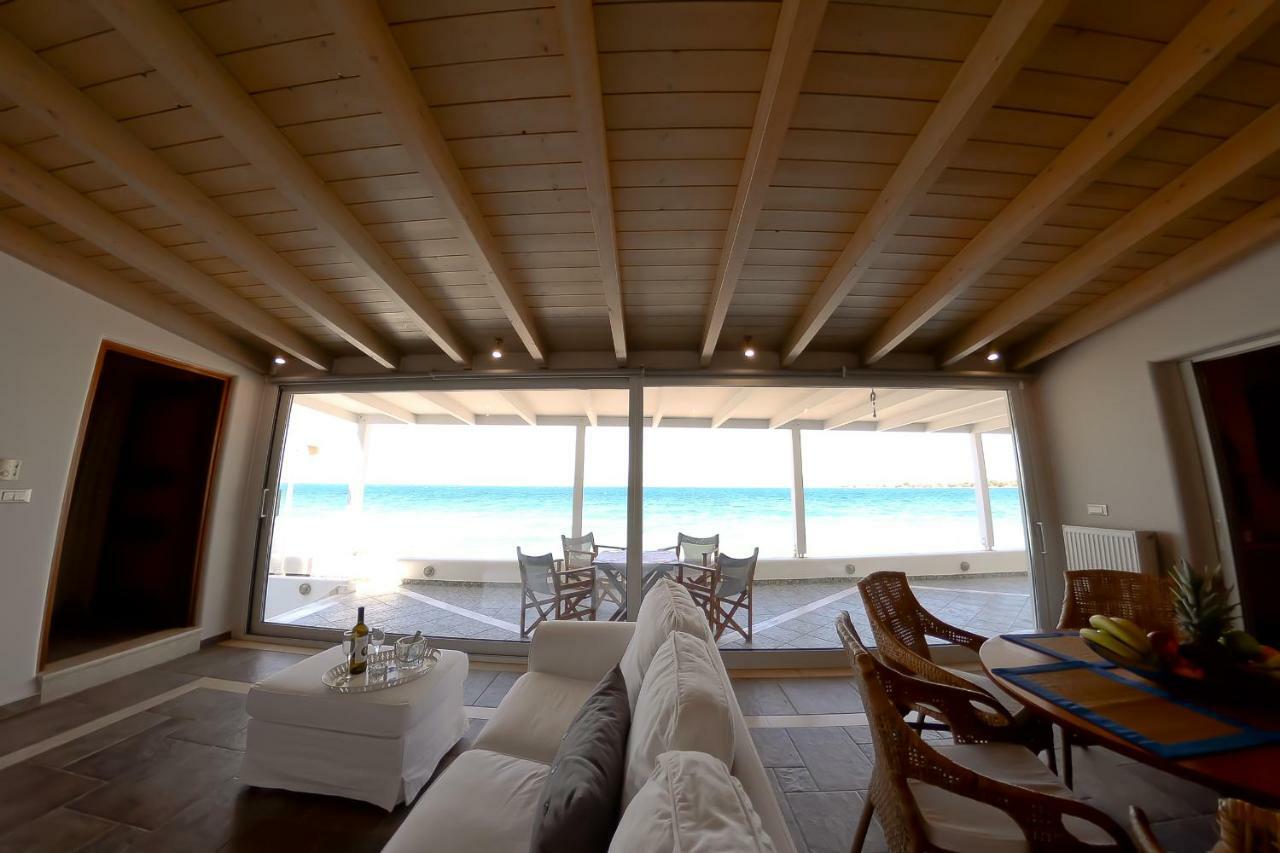 הוילה Patras Luxury Seaside House מראה חיצוני תמונה