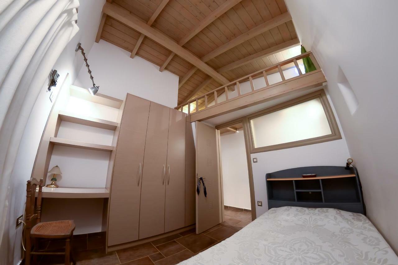 הוילה Patras Luxury Seaside House מראה חיצוני תמונה
