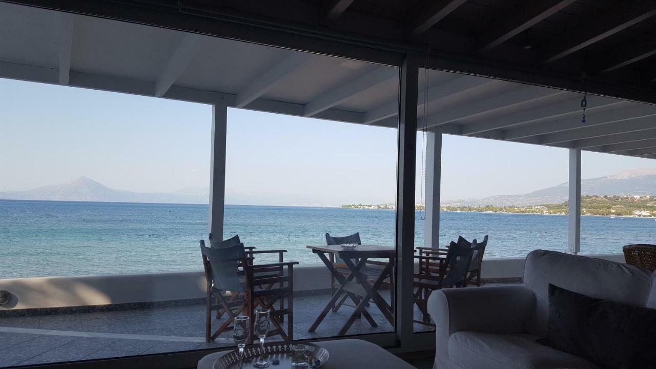 הוילה Patras Luxury Seaside House מראה חיצוני תמונה
